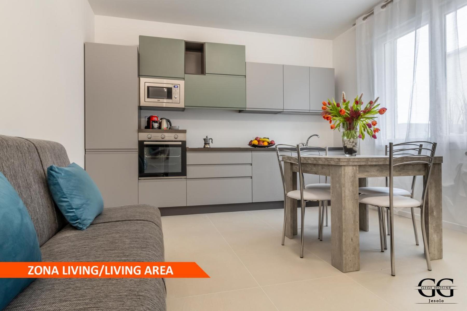 Gigi House -Appartamento Piazza Mazzini- 200M Dal Mare Лідо-ді-Єзоло Екстер'єр фото