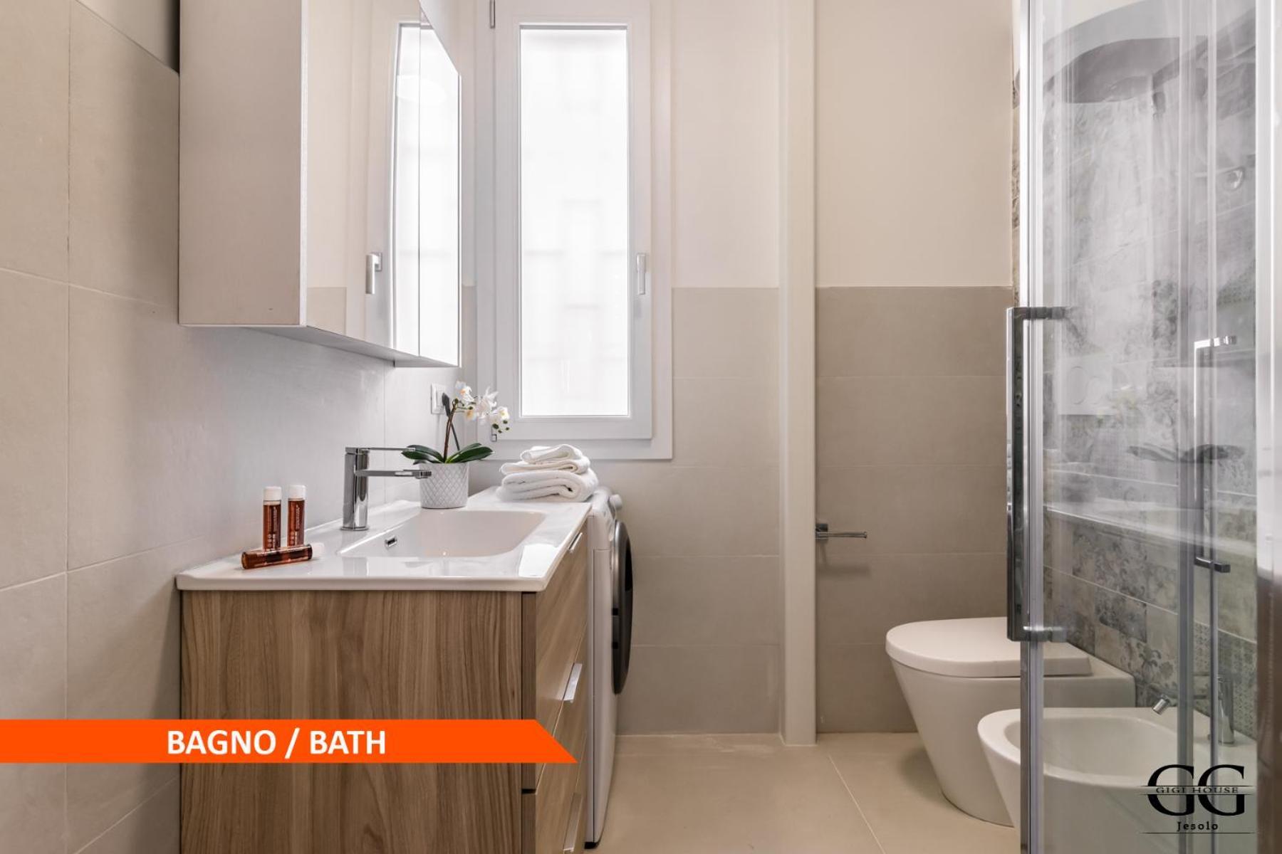 Gigi House -Appartamento Piazza Mazzini- 200M Dal Mare Лідо-ді-Єзоло Екстер'єр фото
